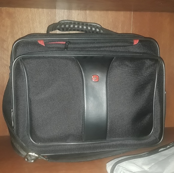 SwissGear Handbags - Swiss gear laptop bag SwissGear Handbags - Swiss gear laptop bag